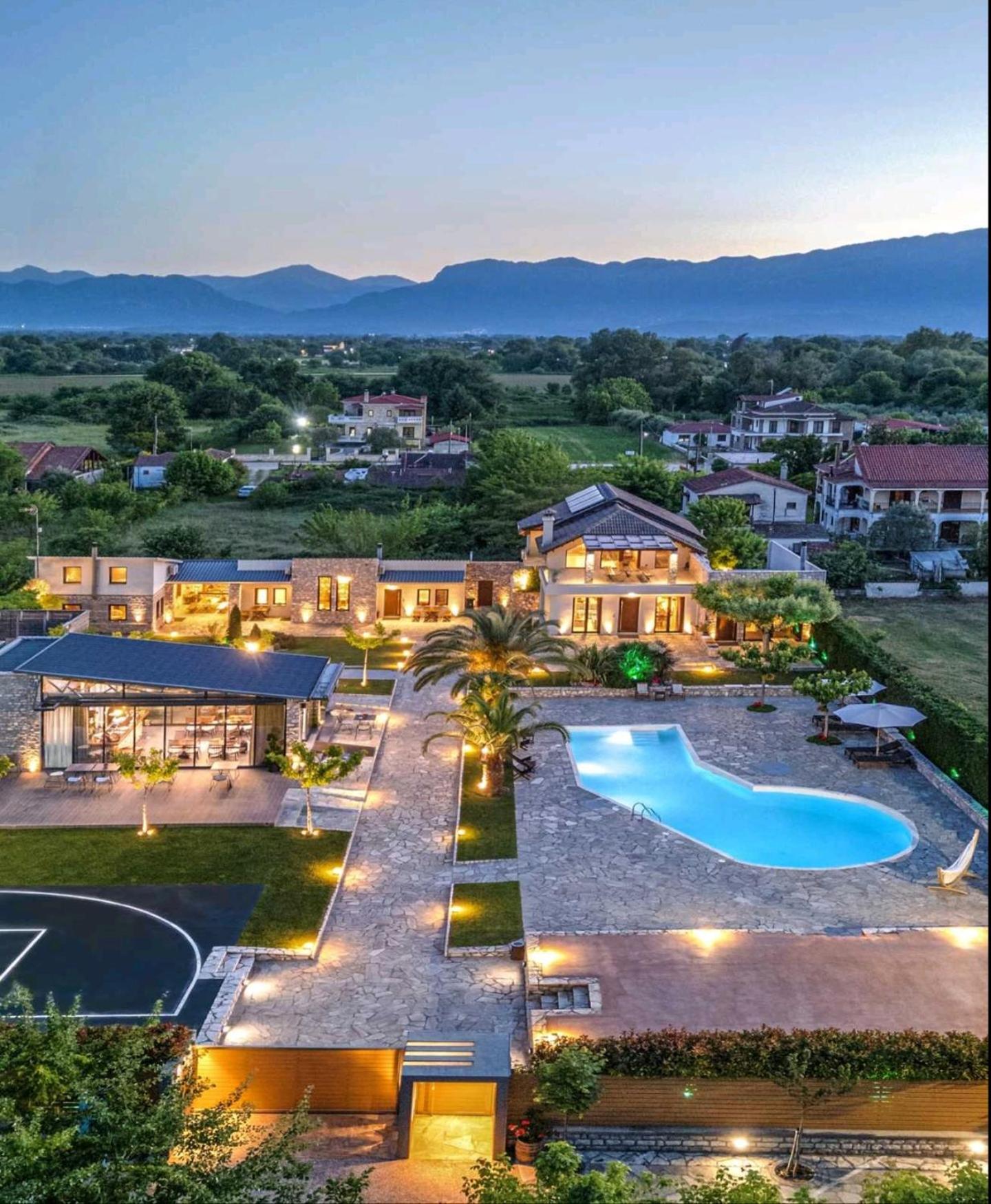 Vintage Suites Trikala Exterior photo